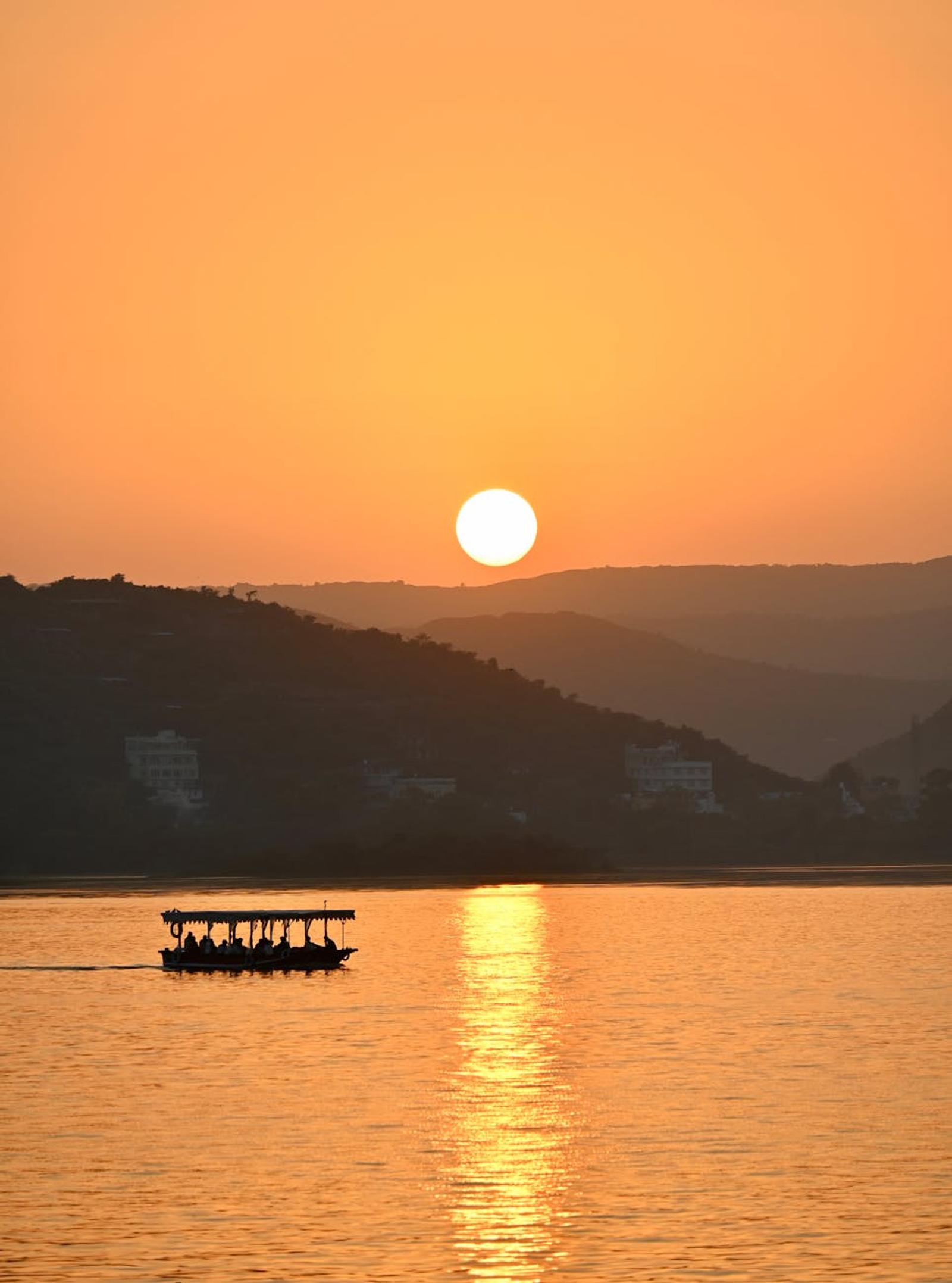 Lake Pichola Sunset Cruise — Rajasthan, India