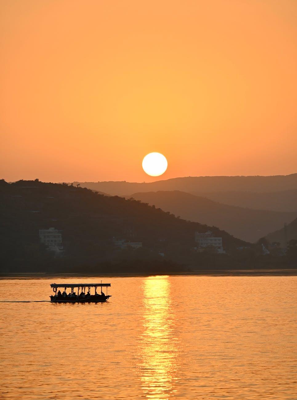 Lake Pichola Sunset Cruise — Rajasthan, India
