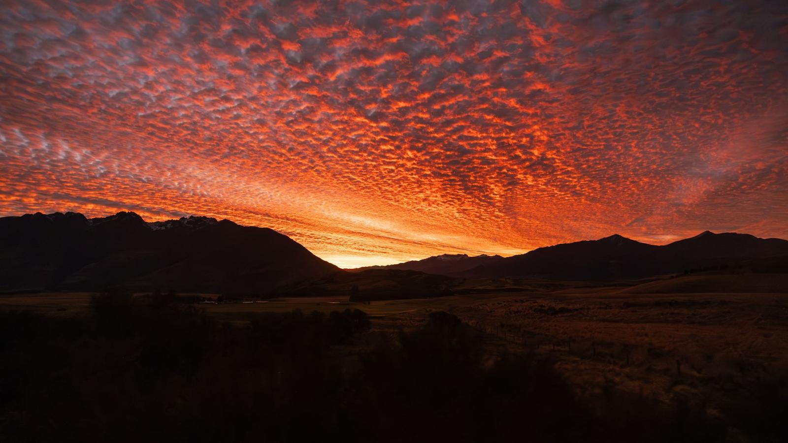 Magnificent New Zealand 10N