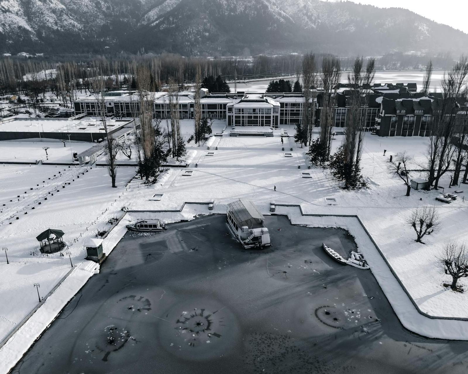 The Azara, Srinagar