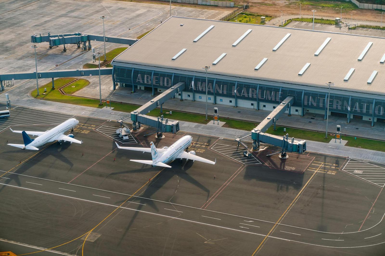 Light Aircraft Transfers, Tanzania + Zanzibar