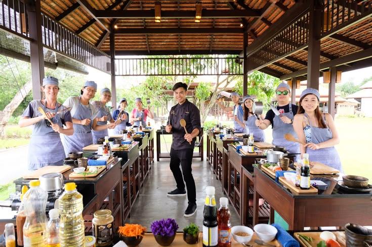 Thai cooking school