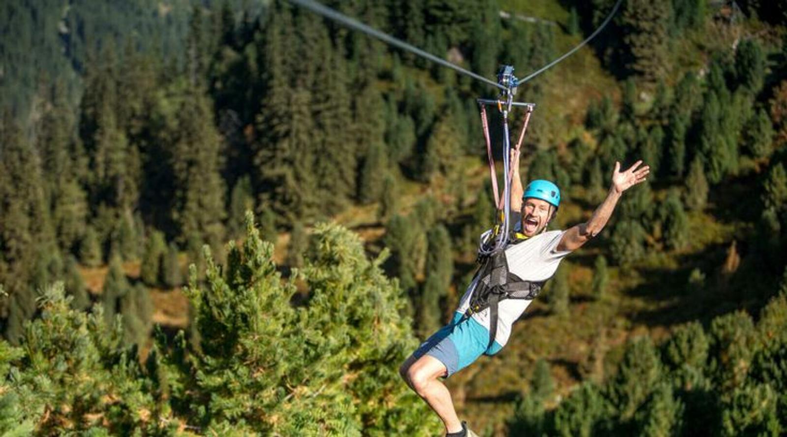 Fort zip-line & flying-fox circuit