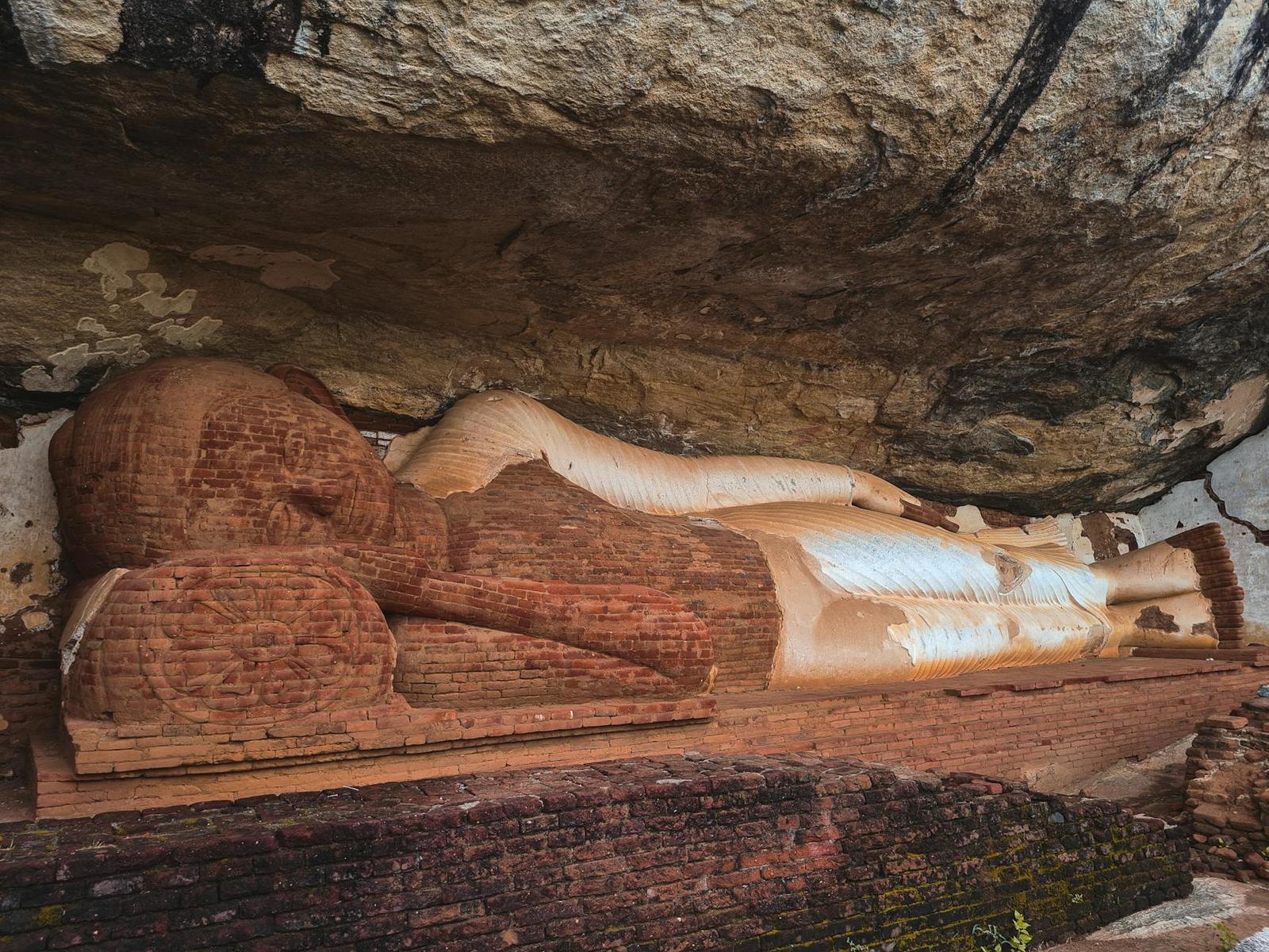 Sigiriya Rock & Cave Temple, Sri Lanka