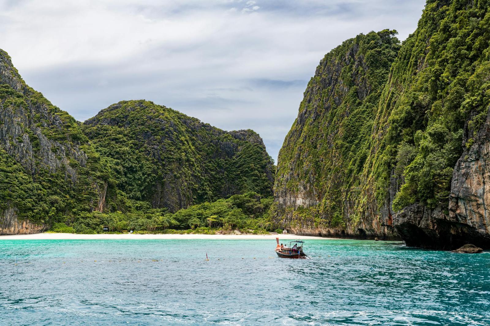 Phi Phi Maya Bay, Thailand