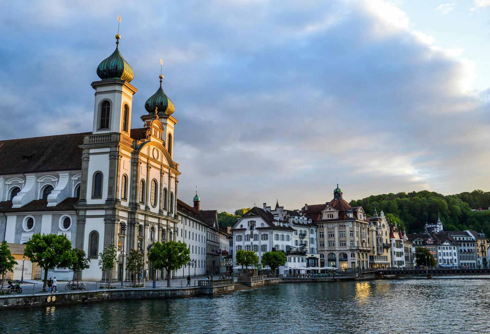 Lucerne Paris City Seine — Switzerland