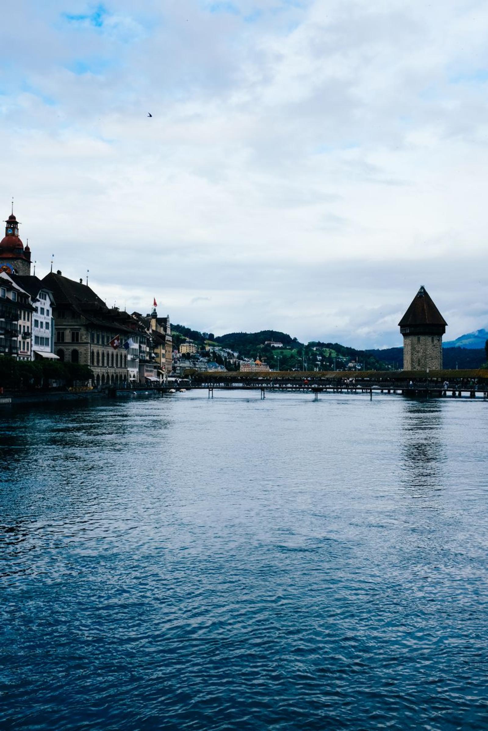 Lucerne Paris — Italy