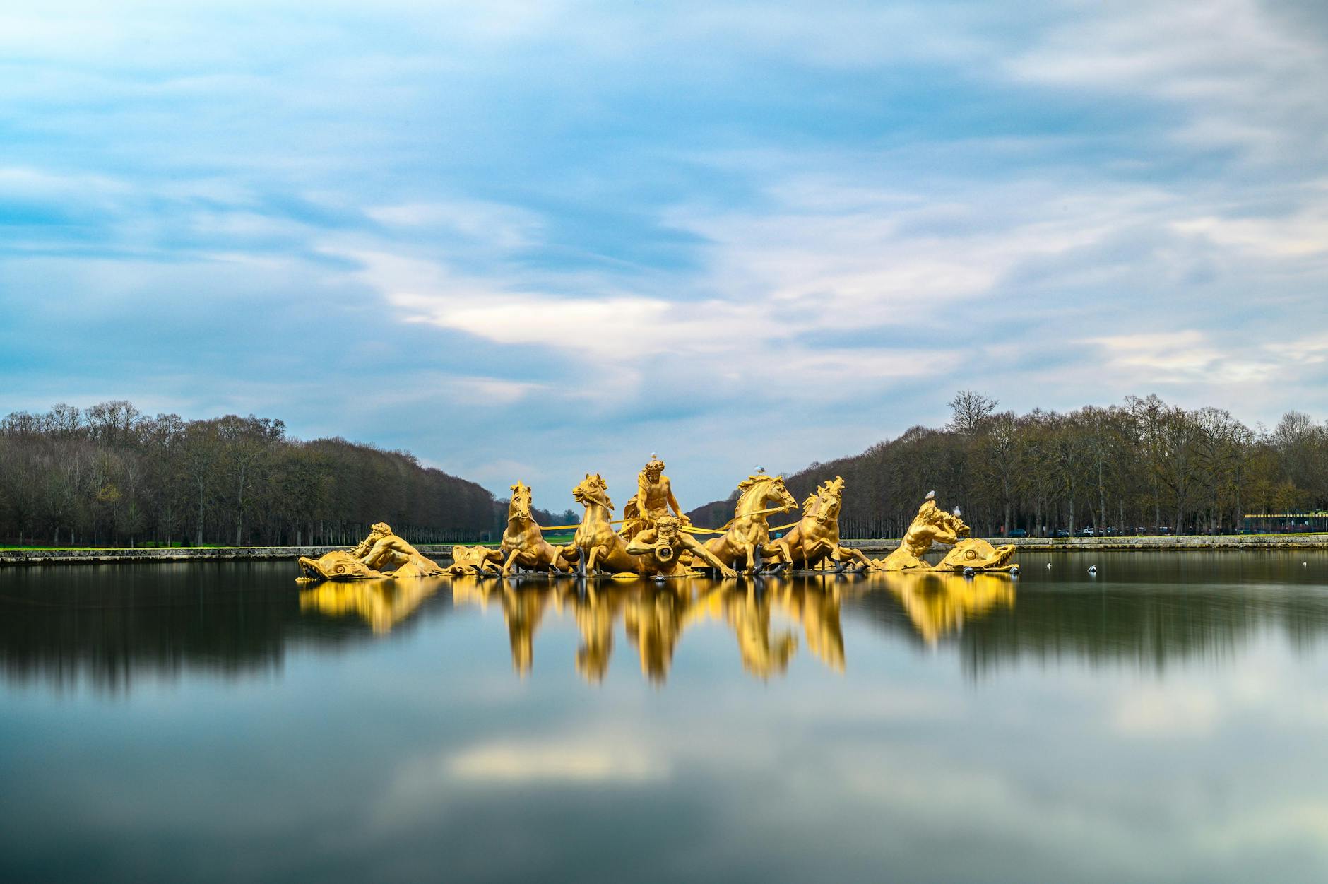 Versailles — Paris, Switzerland