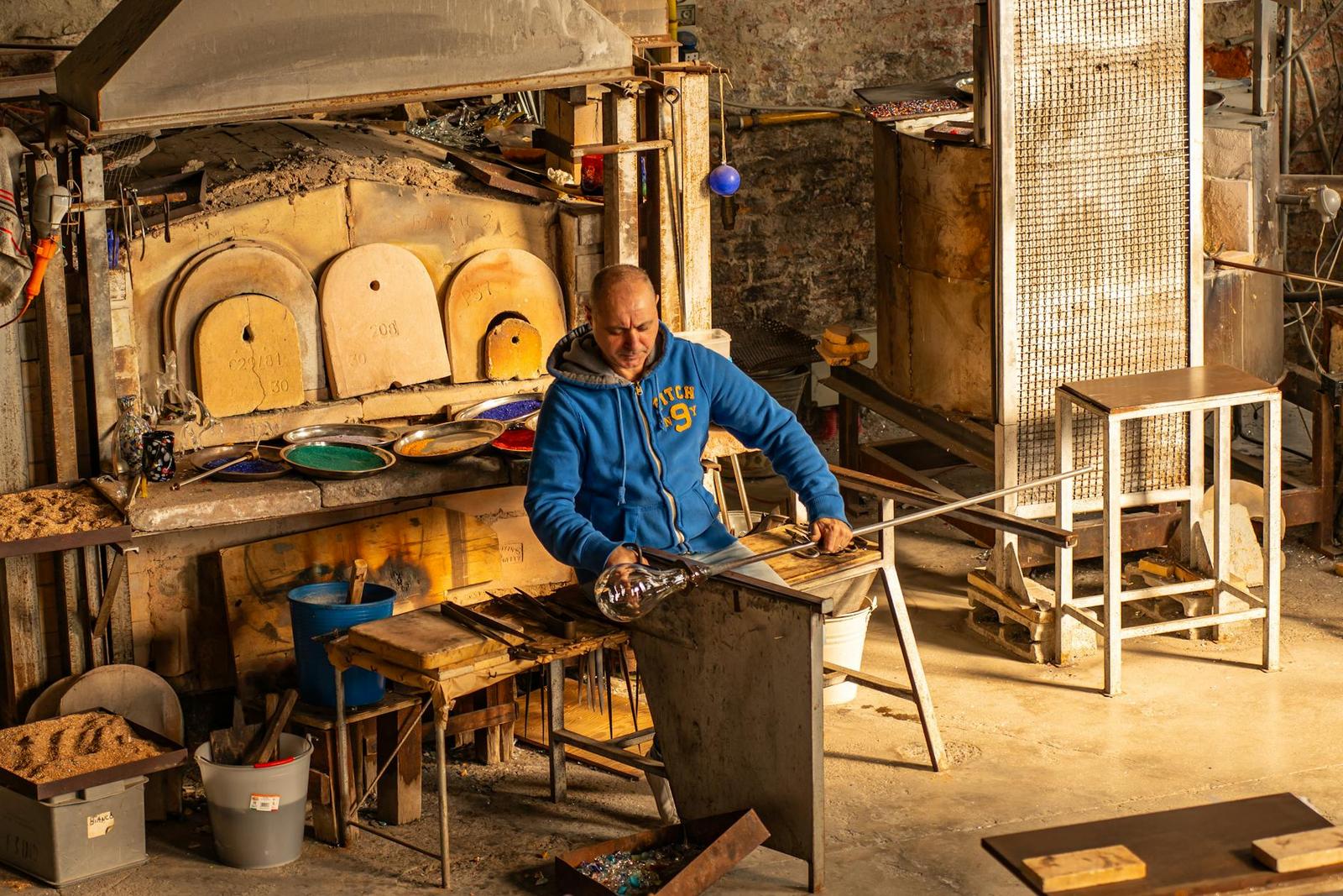 Venice Glass Blowing Workshop on day 8, Netherlands + France + Switzerland + Italy
