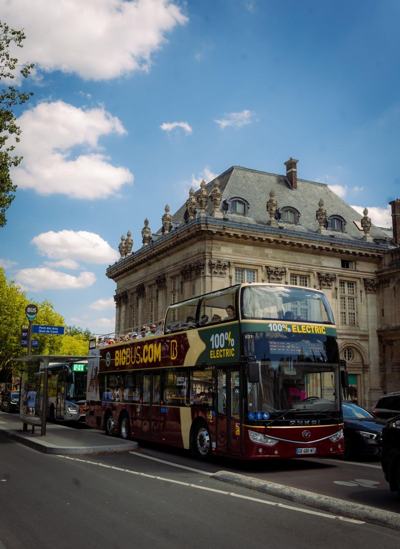Paris Hop Hop Off — France