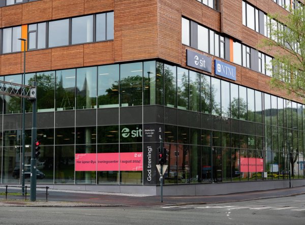 Fasaden til Sit Trening Øya mot Elgesetergate. 