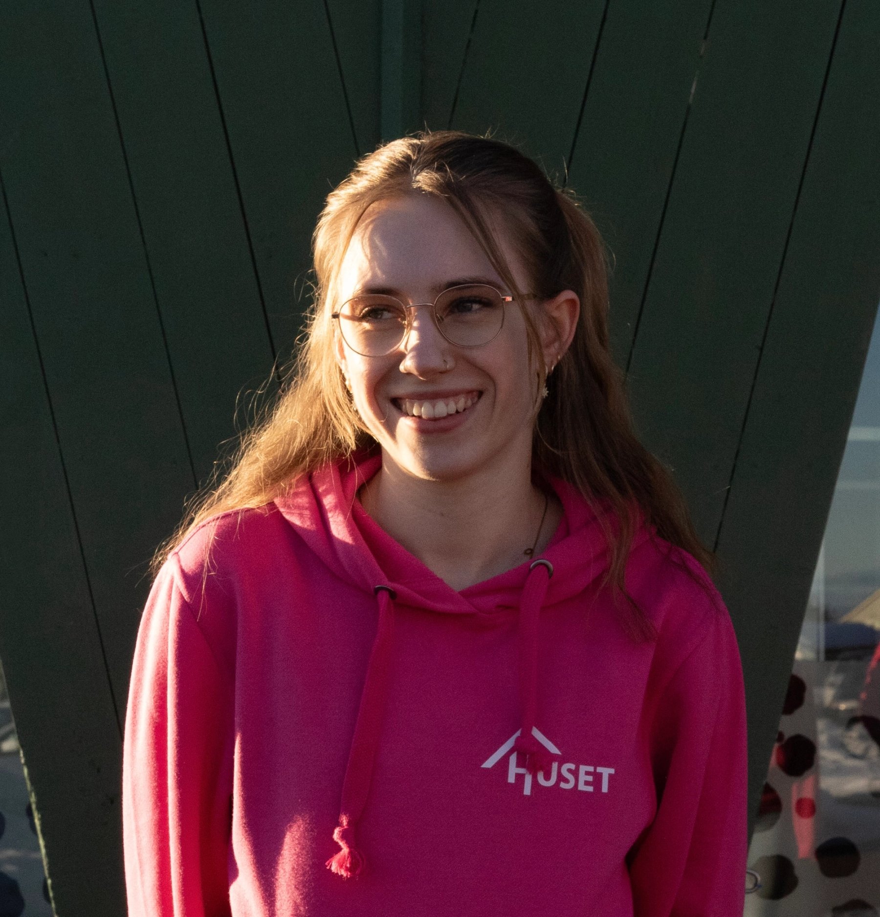 IRIS KITTISLAND, HUSET