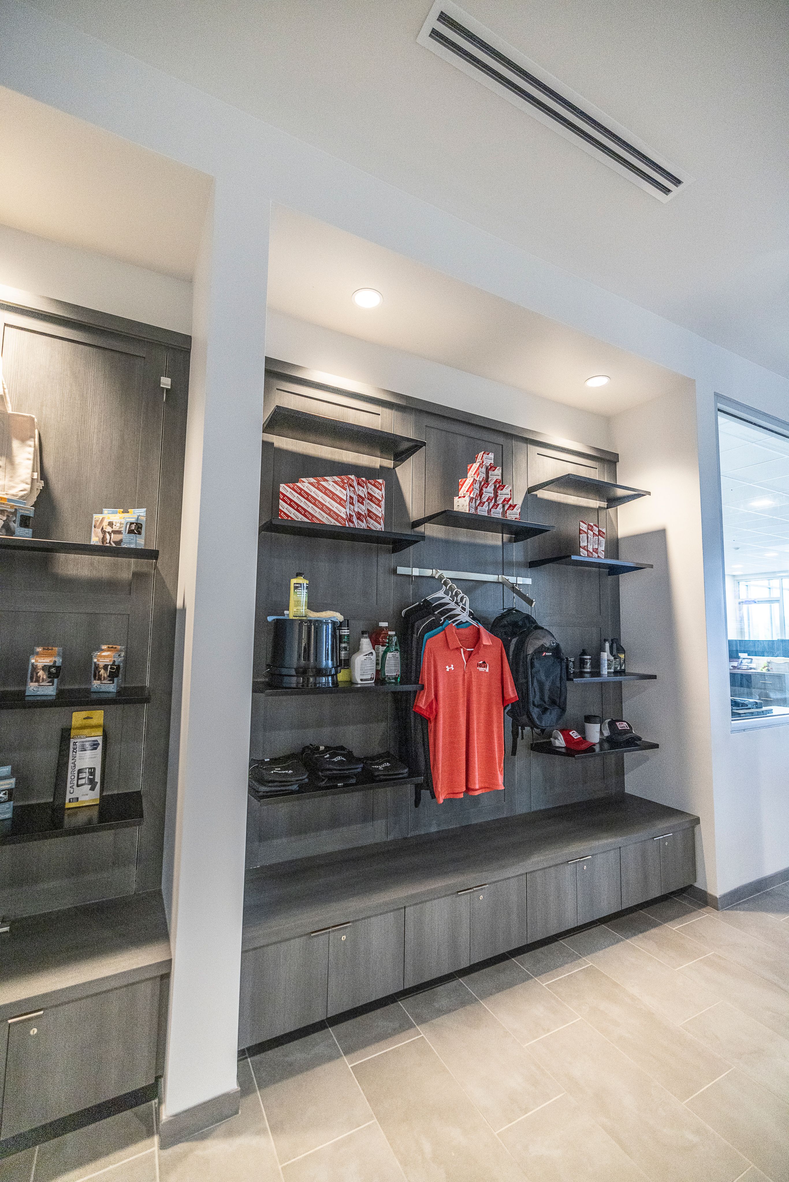 image of toyota dealership