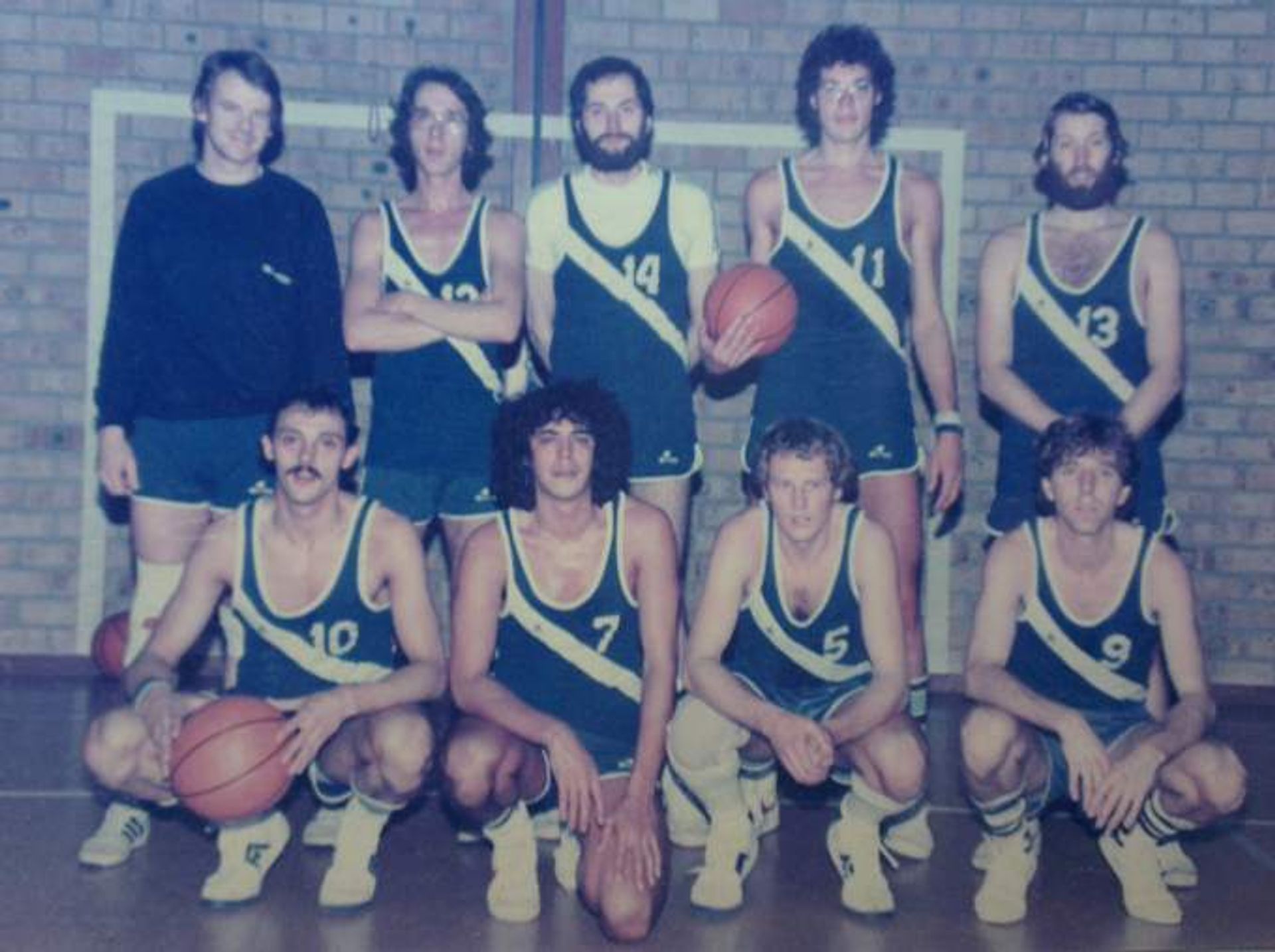 Foto van het eerste heren senioren team van Volharding