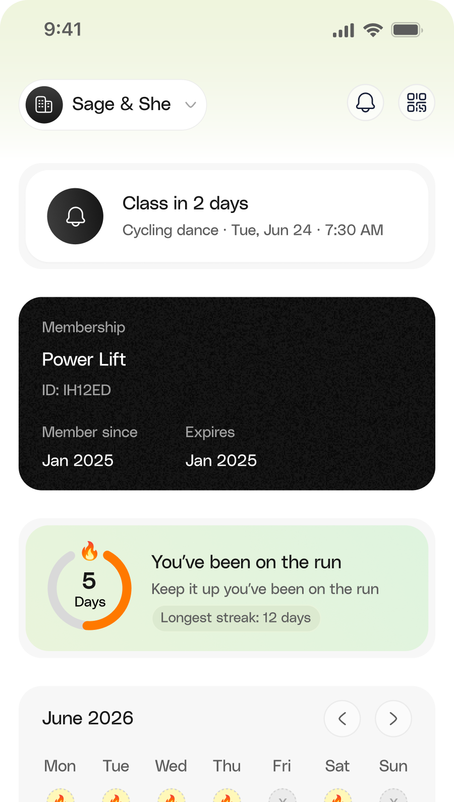 Dean mobile app showing membership, activity streak, and calendar