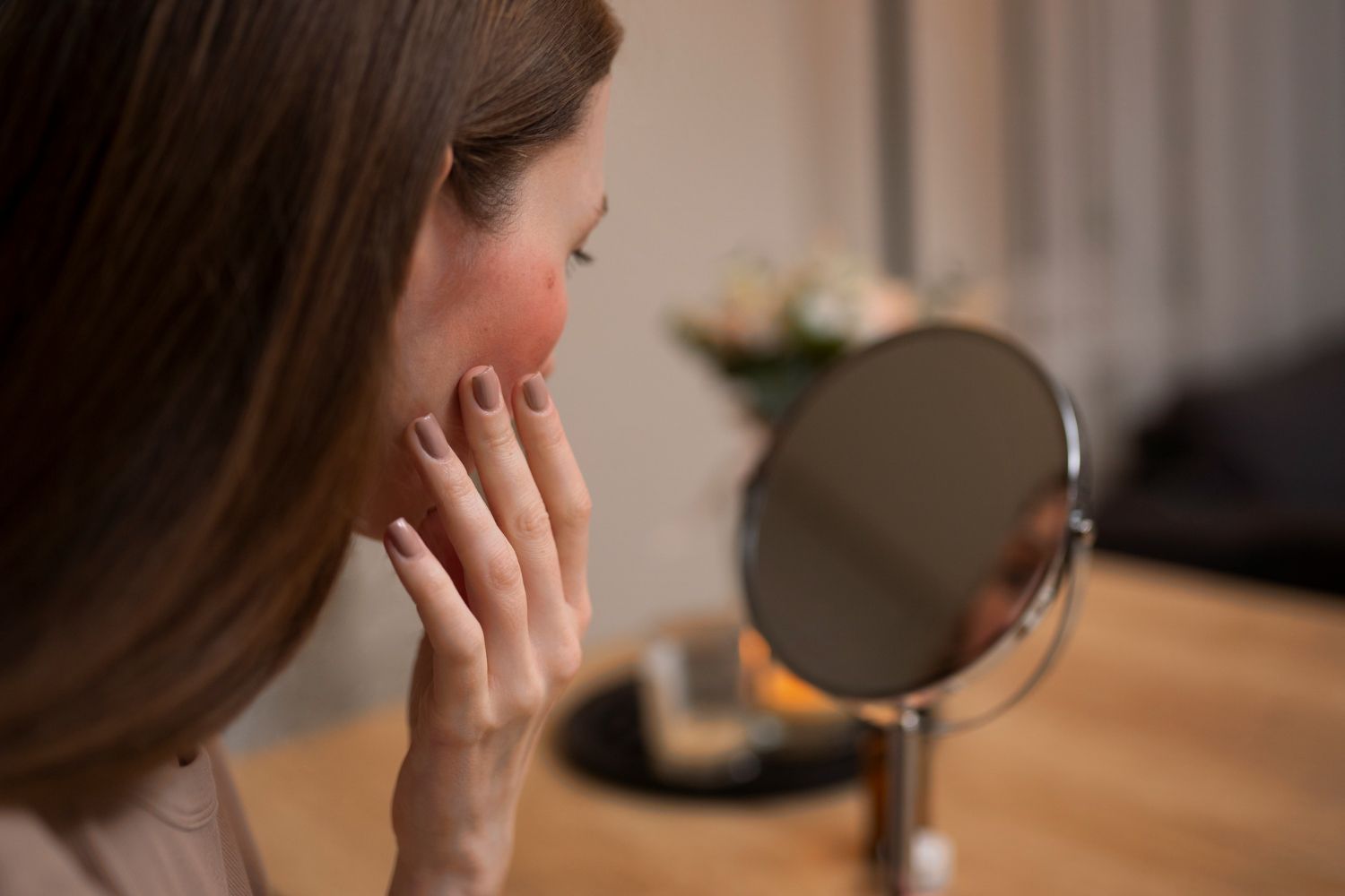 ชุติมา อัศนีรดากร Chutima Atsaniradakorn Edencolors