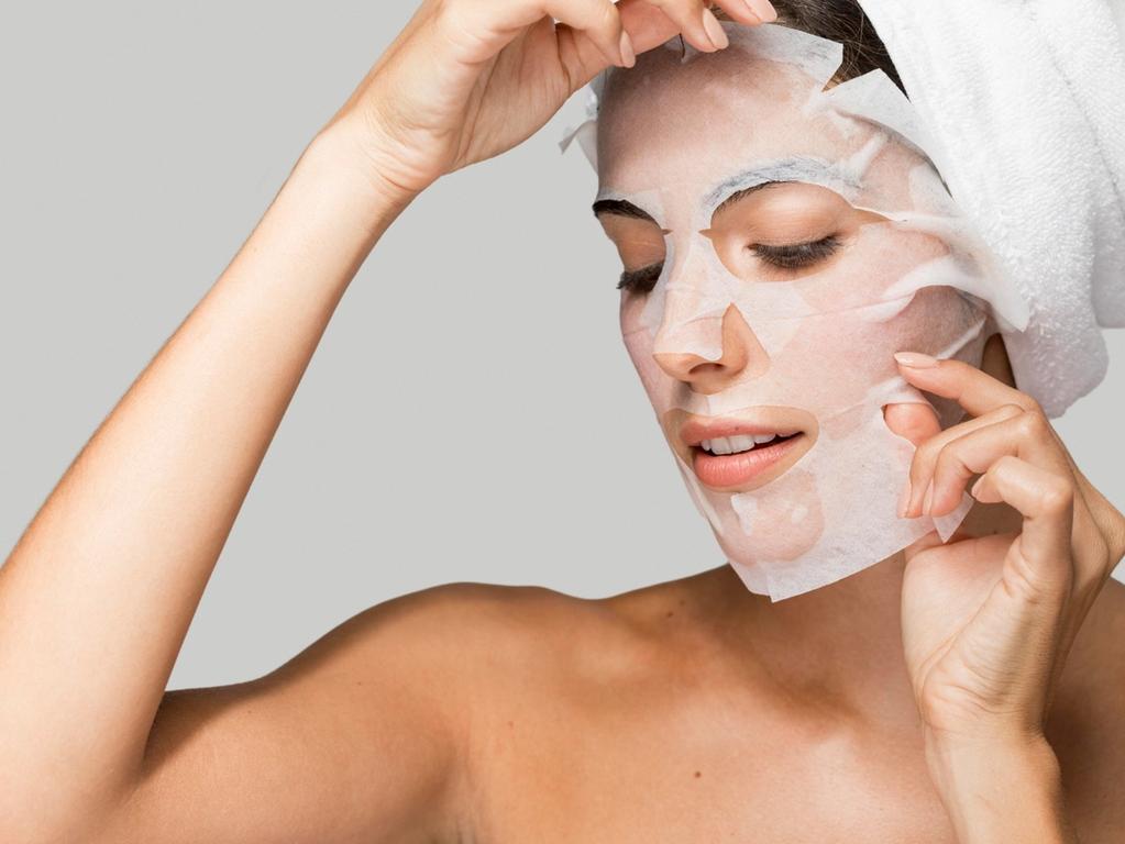 ชุติมา อัศนีรดากร Chutima Atsaniradakorn Edencolors