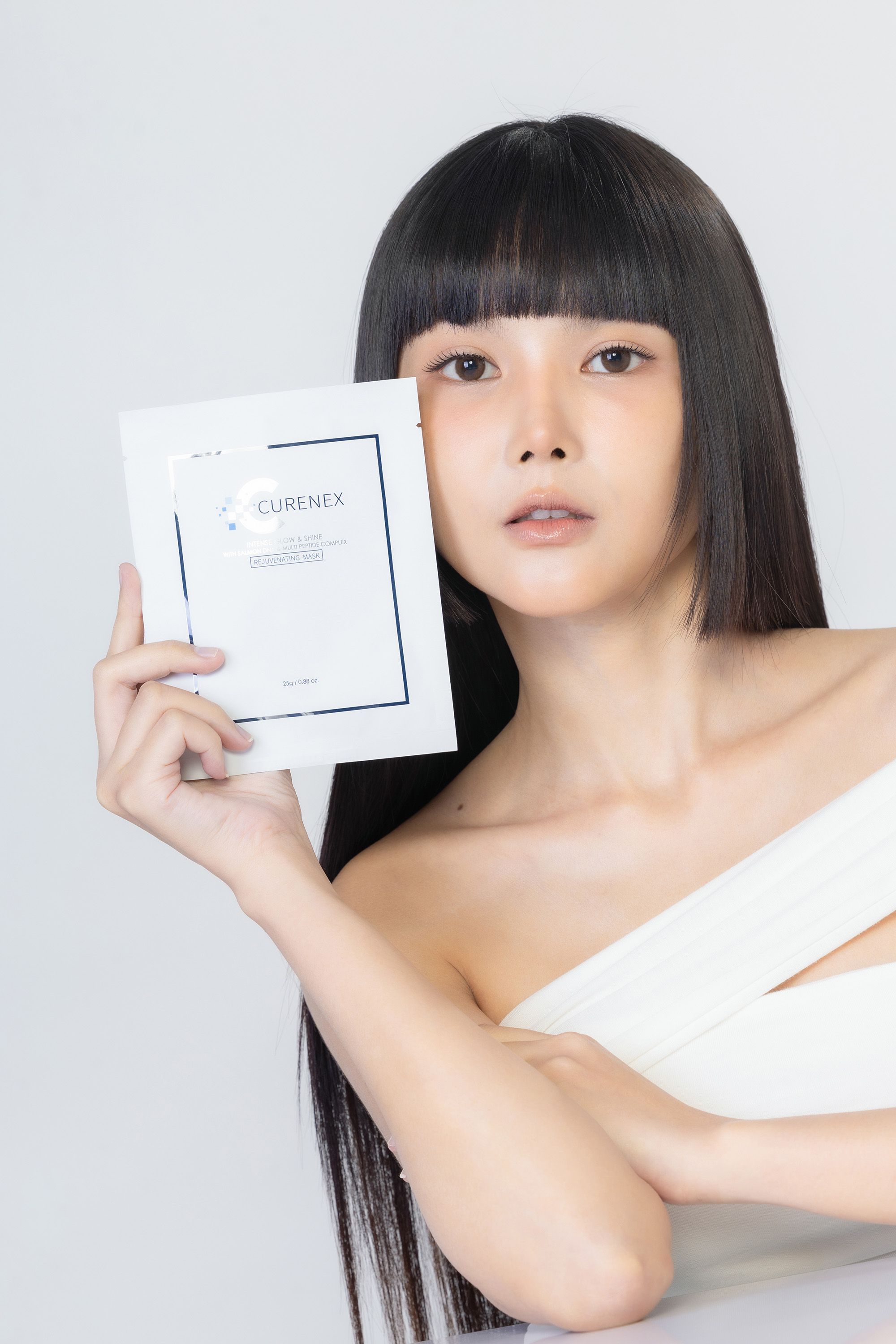 ชุติมา อัศนีรดากร Chutima Atsaniradakorn Edencolors