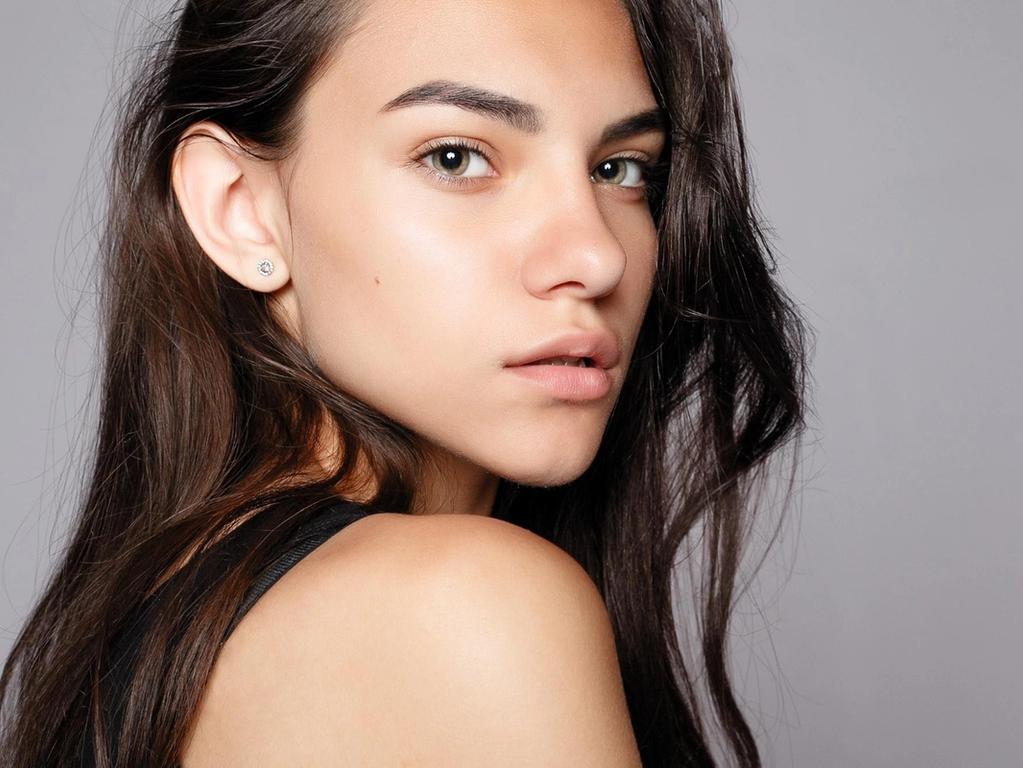 ชุติมา อัศนีรดากร Chutima Atsaniradakorn Edencolors