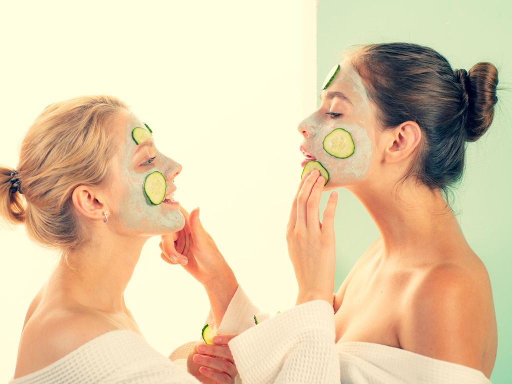 ชุติมา อัศนีรดากร Chutima Atsaniradakorn Edencolors