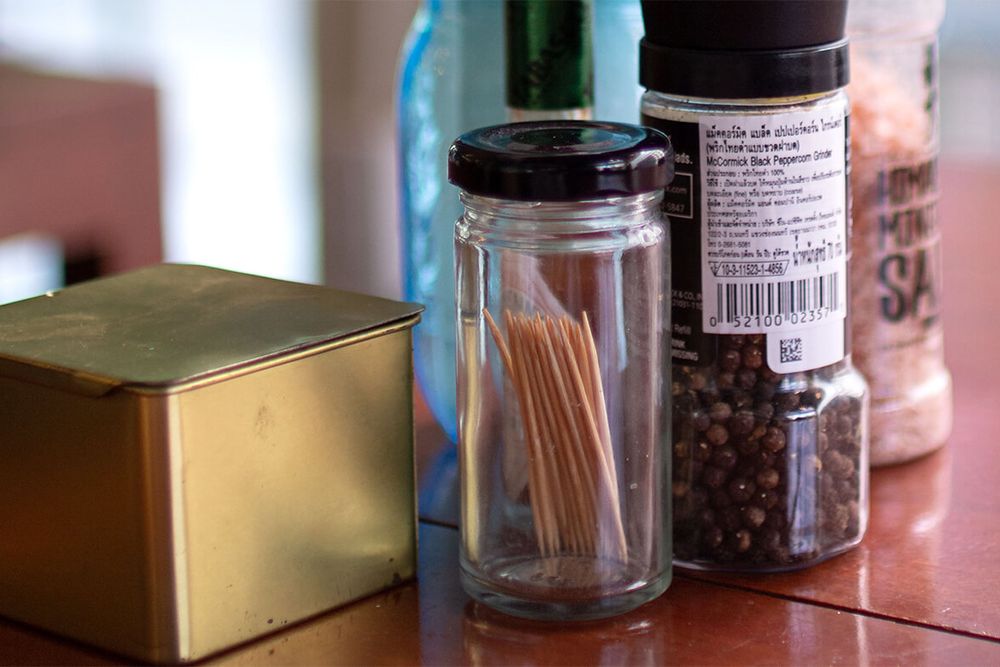 Toothpicks in a jar.