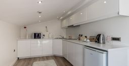 Aura Suites - 8