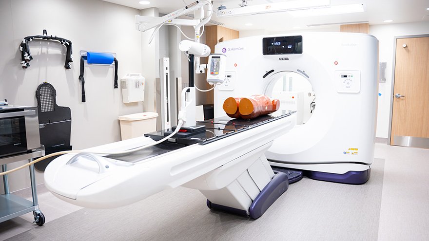 Revolution RT scanner for radiation therapy planning and diagnostic imaging