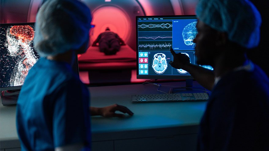 Doctors reviewing the results of a MRI medical scan