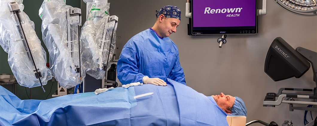 Bariatric Surgeon with Paitent