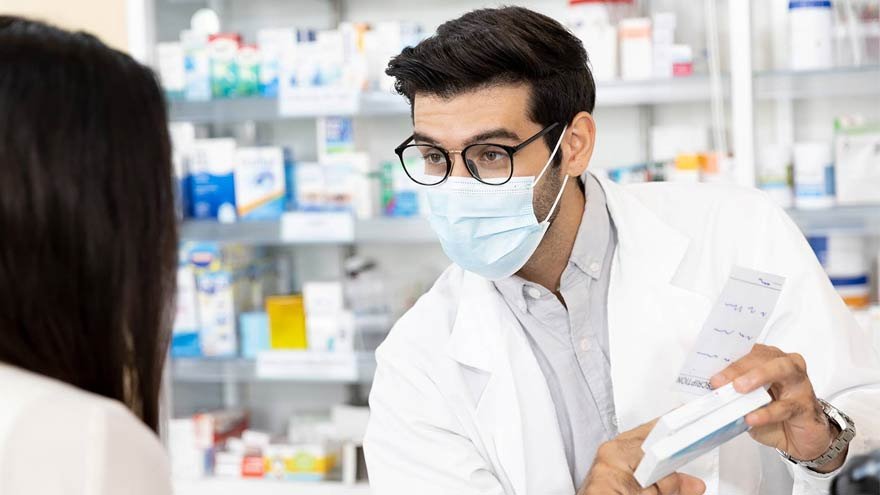 Renown Health pharmacist assists patient with medication