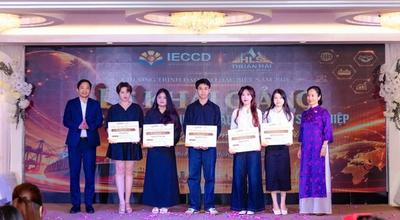 Đồng hành cùng thế hệ trẻ trên hành trình nghề nghiệp: Đại diện lãnh đạo IECCD & HSRC tham dự Lễ Khai giảng Khóa học Thực chiến Xuất nhập khẩu và Kiến tạo Sự nghiệp