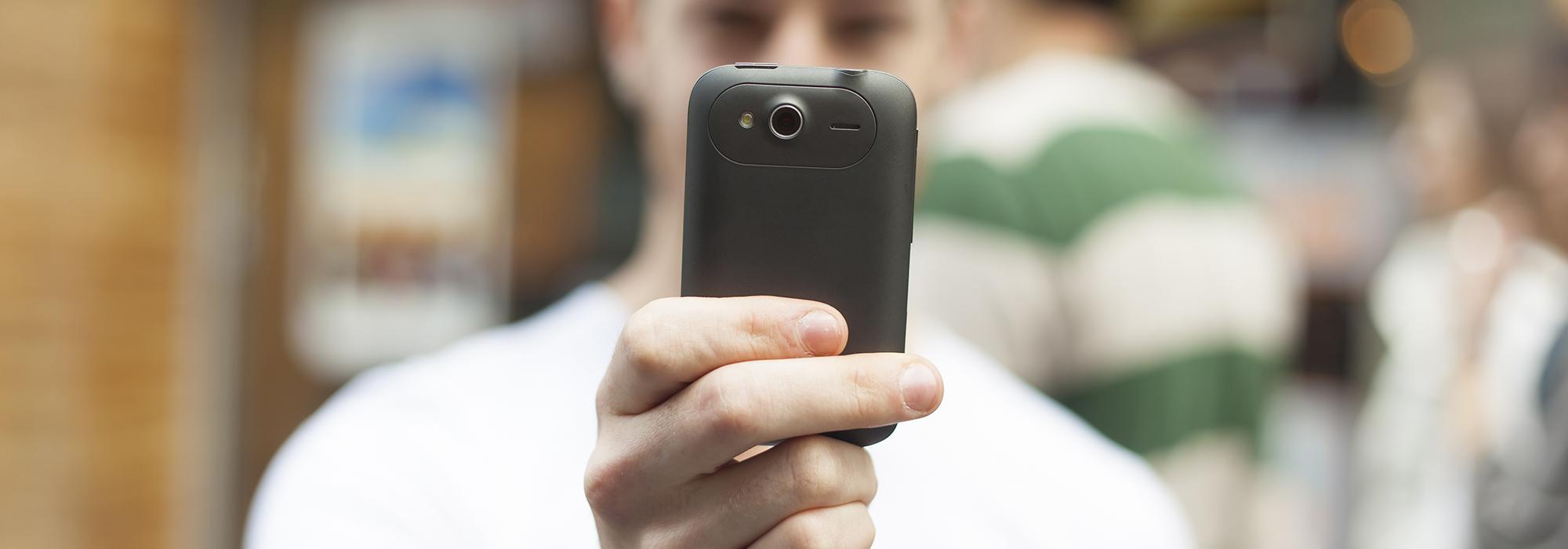 How to take picture with a smartphone