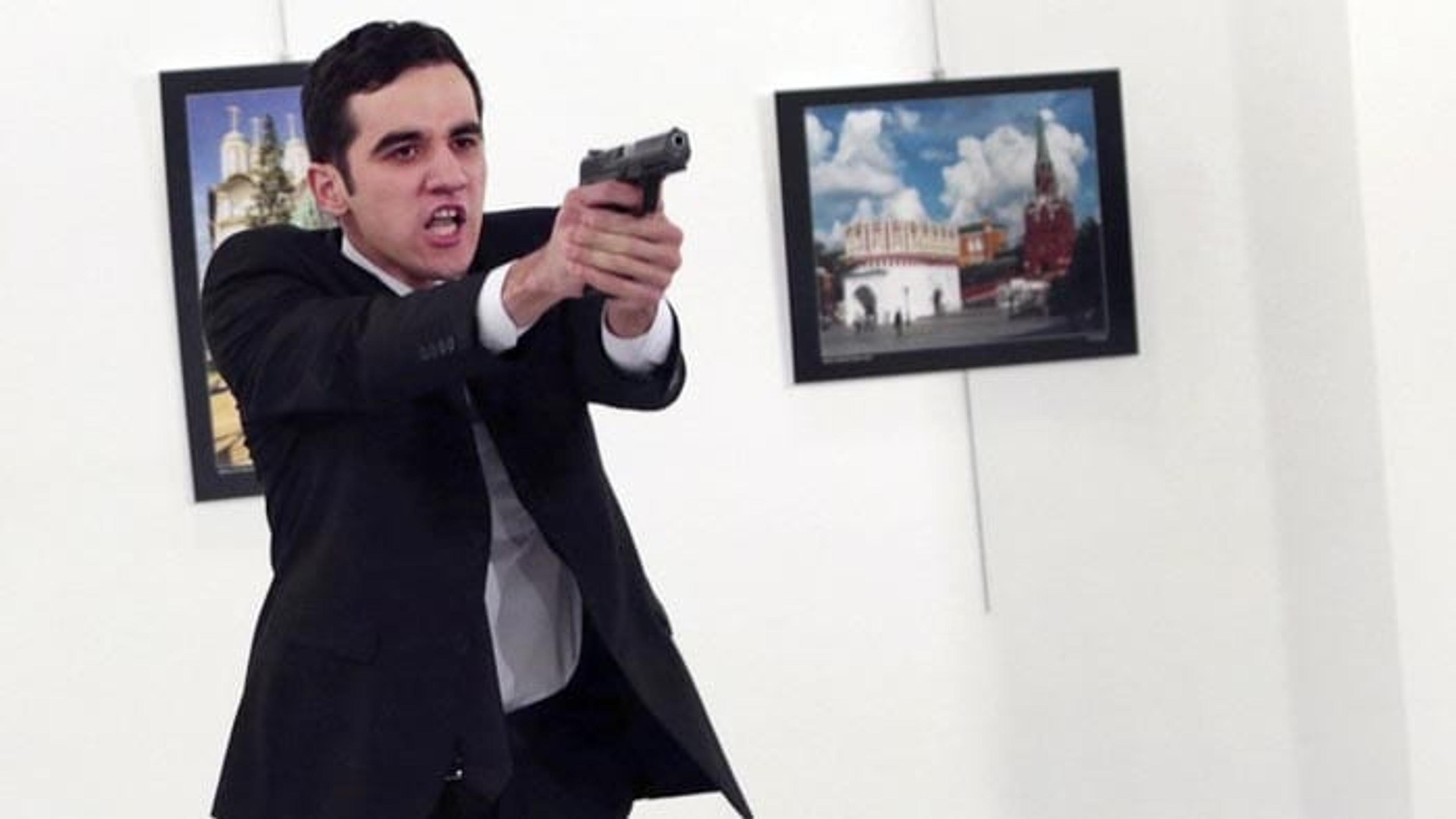 L'instant décisif : assassinat d'Andreï Karlov