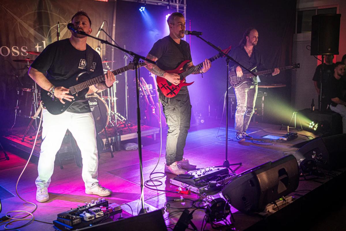 Cross the Atlas live — Habbels Kulturbühne