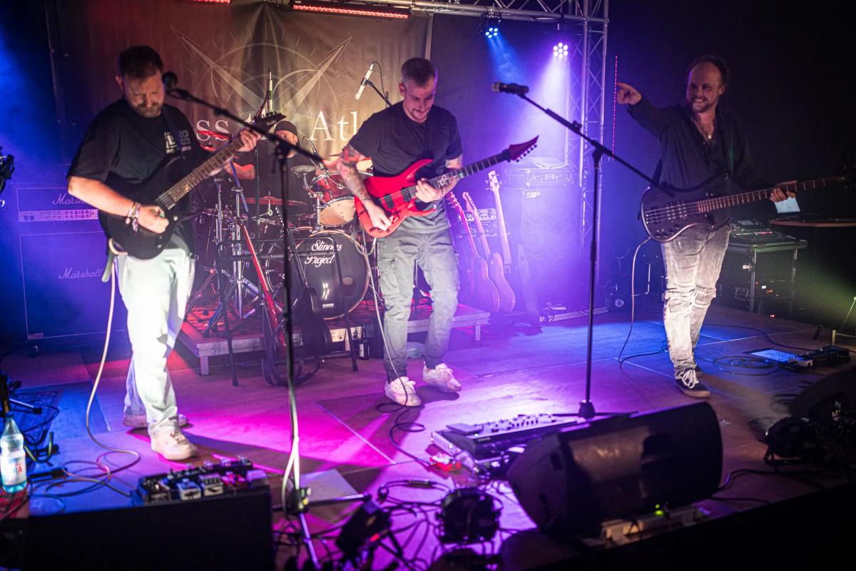 Cross the Atlas live — Rockkneipe Tröte