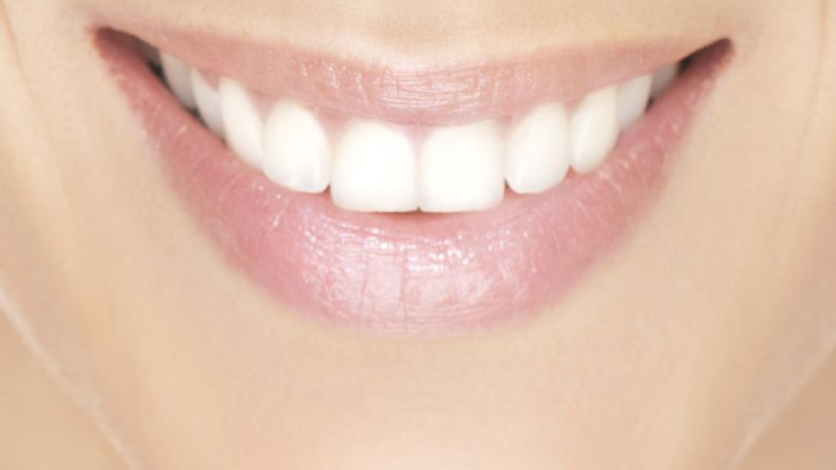 Eliminate Tooth Gaps with Cosmetic Dental Treatment
