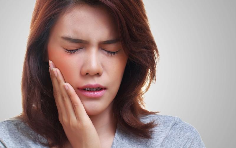 Why Hot and Cold Temperatures Cause Tooth Sensitivity