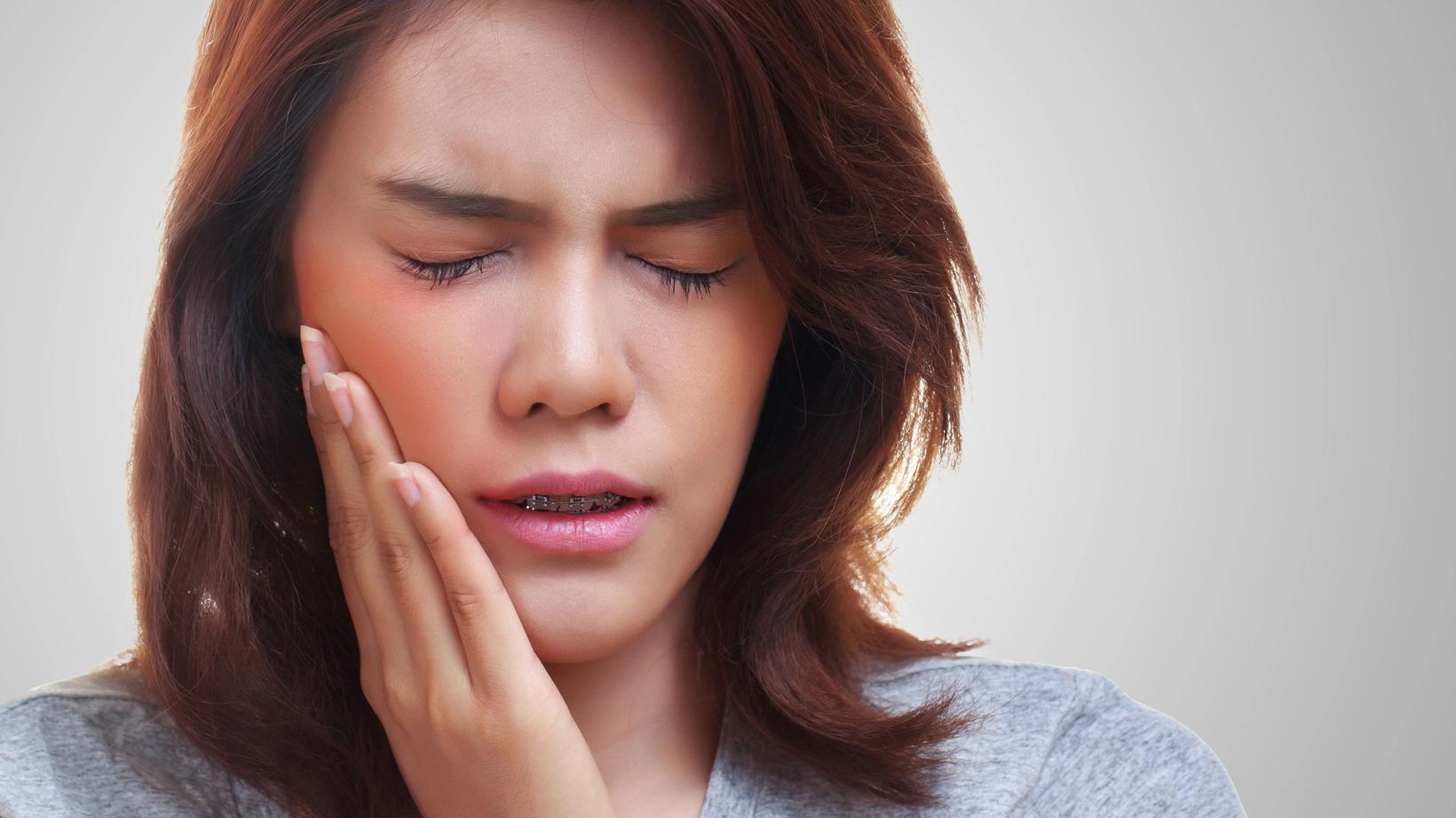 Why Hot and Cold Temperatures Cause Tooth Sensitivity