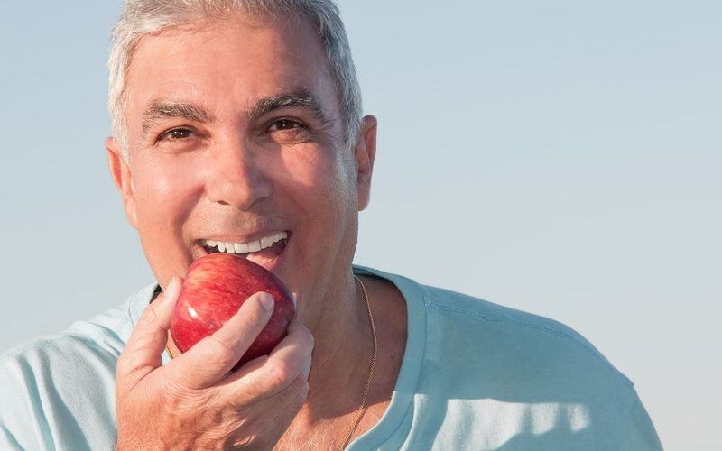 Eating with Dentures