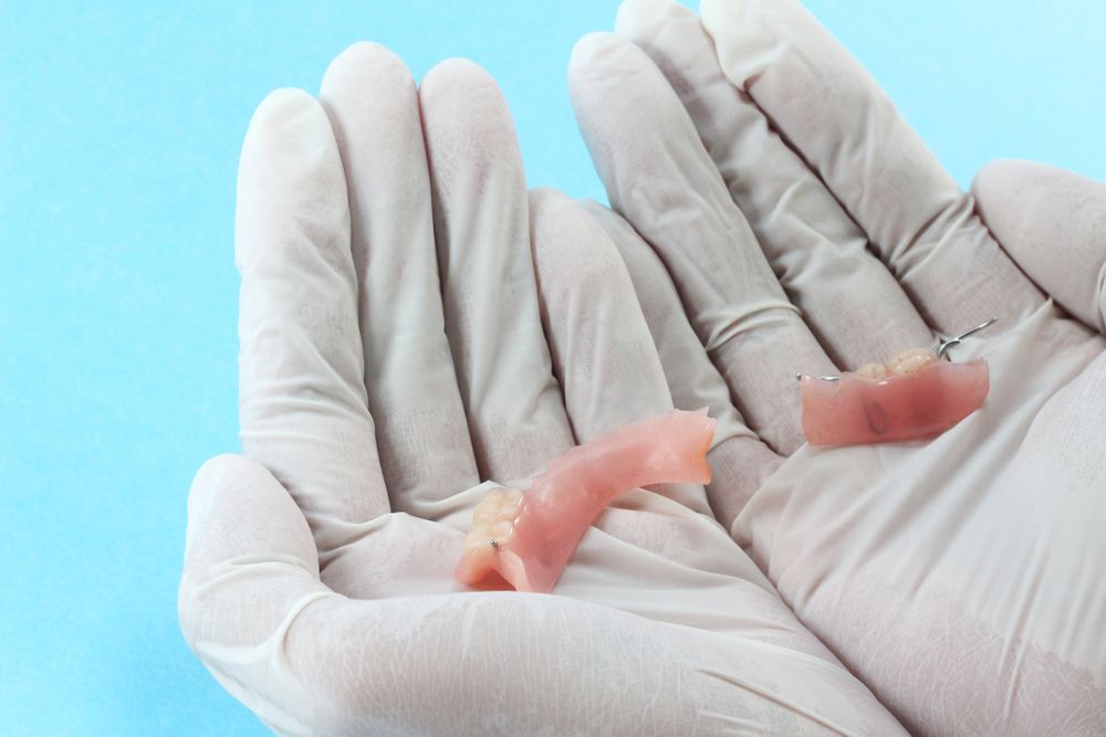 My Dentures Broke: What Should I Do?