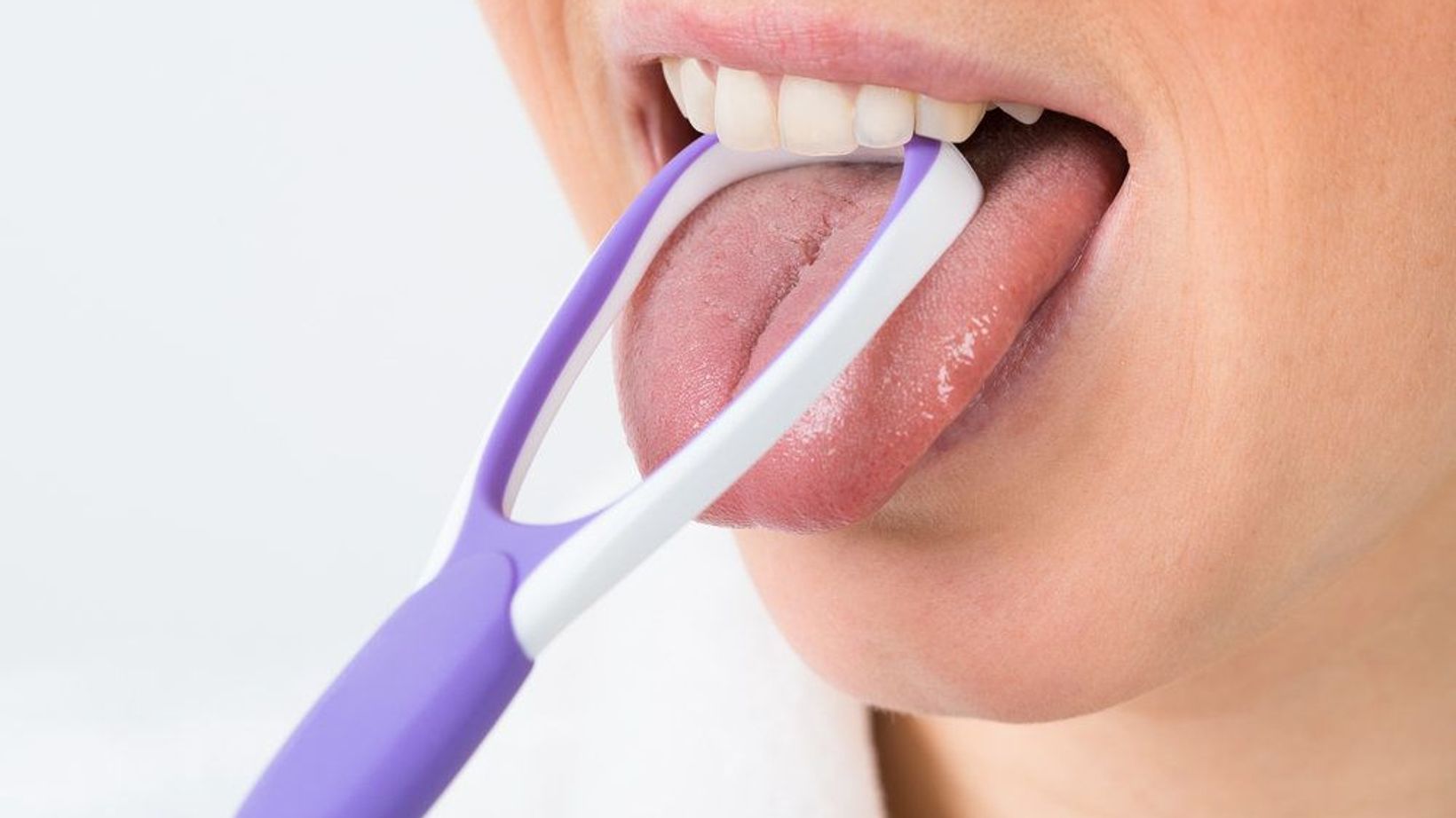 The Benefits of Tongue Scrapers