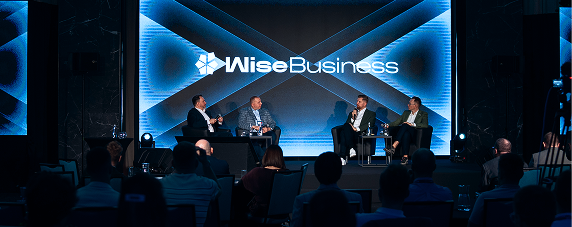 Uczestnicy konferencji WiseBusiness podczas prelekcji