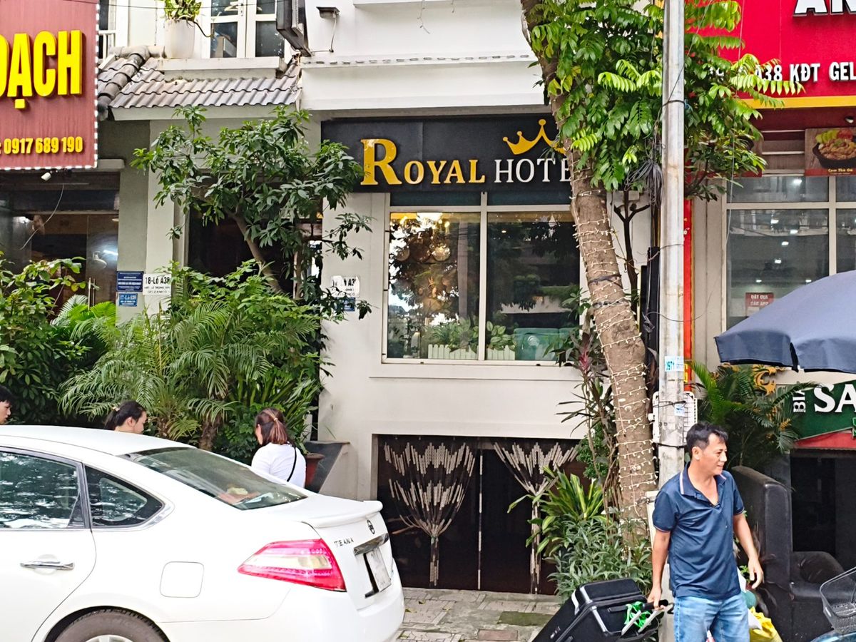 Exterior of Royal Hotel (aka Grand Hotel aka Hotel Royal aka Khach san Royal)
