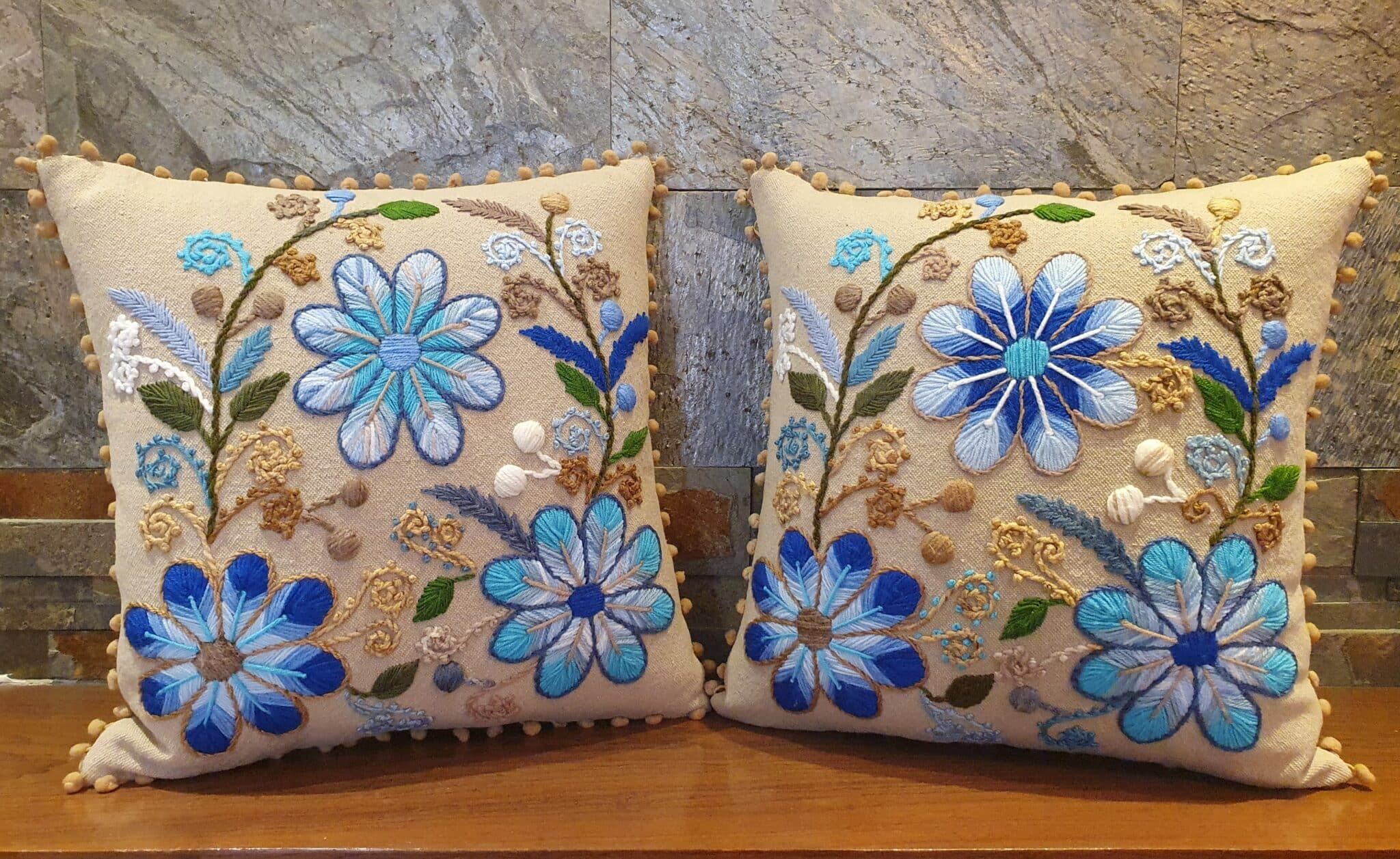 وسادة — Beige & Blue — Cushion — Beige & Blue