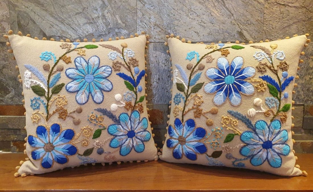 وسادة — Beige & Blue — Cushion — Beige & Blue (1)
