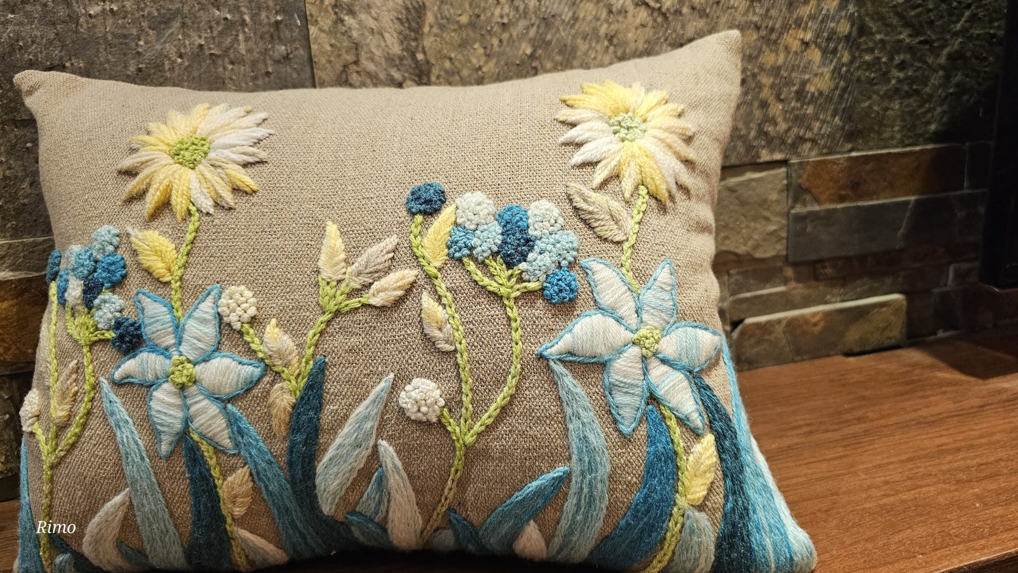 وسادة — Beige Sun Shine — Cushion — Beige Sun Shine