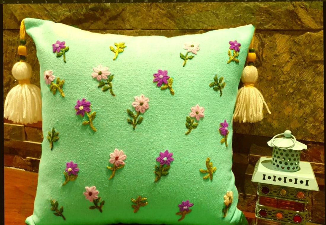 وسادة — Lazy Daisy Flower — Cushion — Lazy Daisy Flower (3)