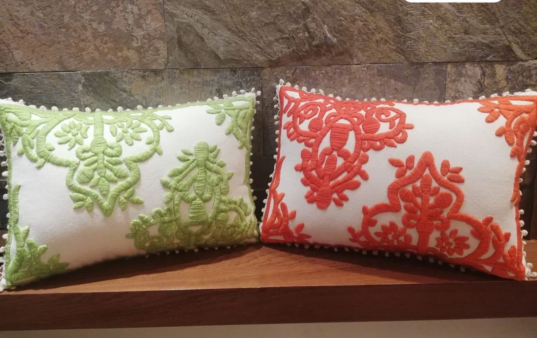 وسادة — أرابيسك — Cushion - Arabesque (1)