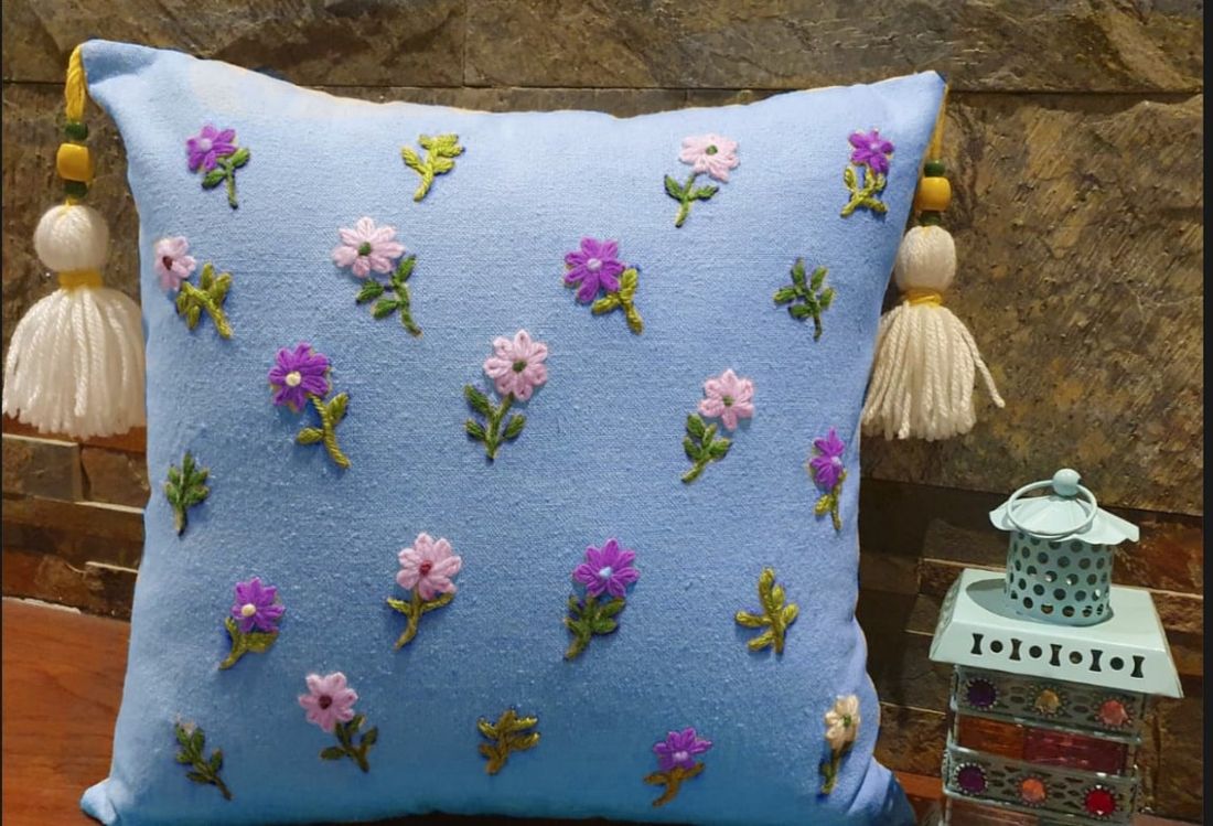 وسادة — Lazy Daisy Flower — Cushion — Lazy Daisy Flower (2)