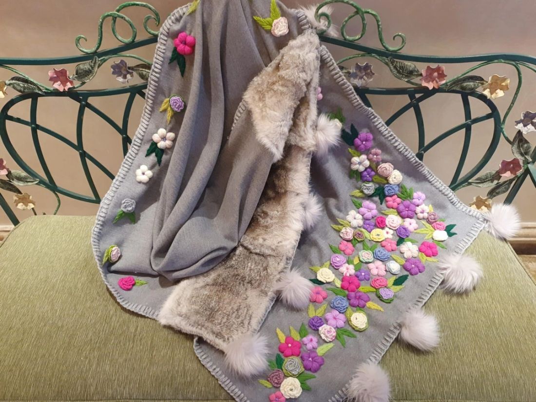 شال شتوي صوف — رمادي فاتح (جاردن) — Shawl — Winter Wool, Light Grey (Garden) (1)